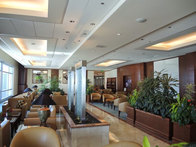Trip Report: Emirates Lounge at SFO