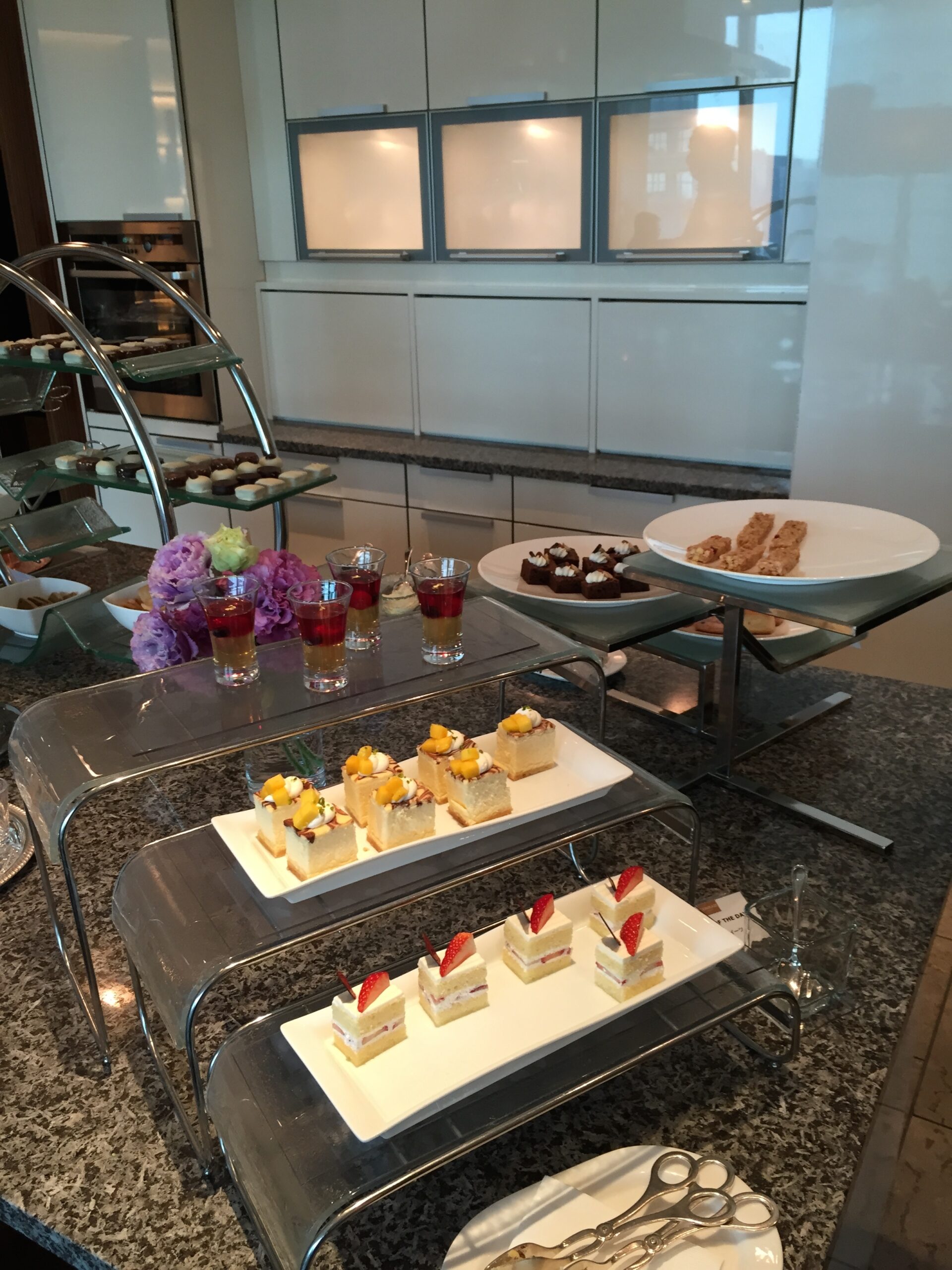 conrad tokyo executive lounge afternoon tea Hungry for Points