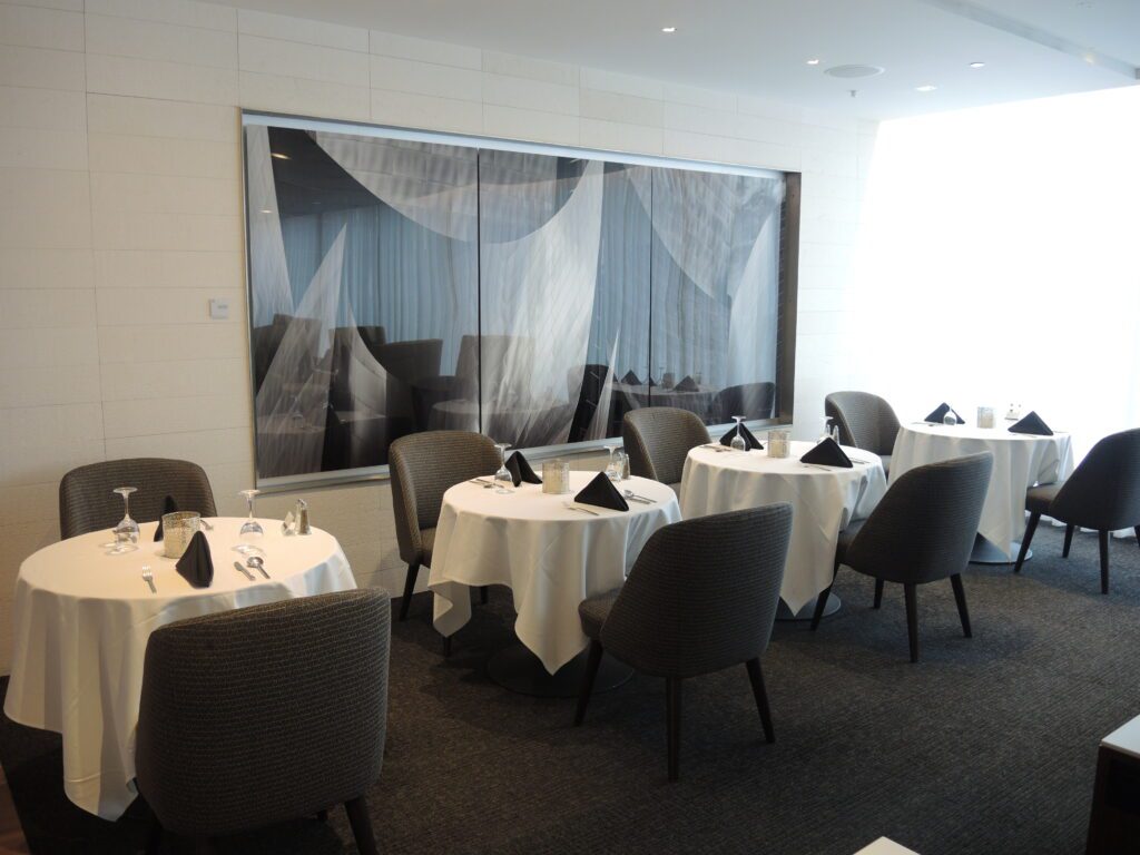 star alliance first class lounge lax dining room