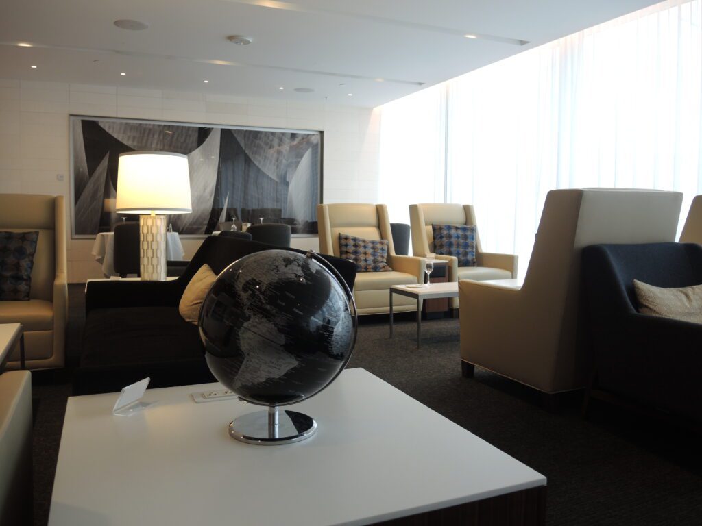 star alliance first class lounge lax seating 3