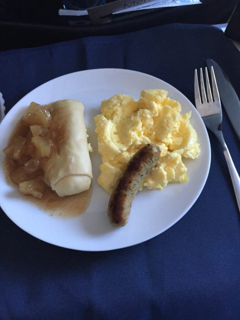 alaska airlines sjc ogg eggs sausage