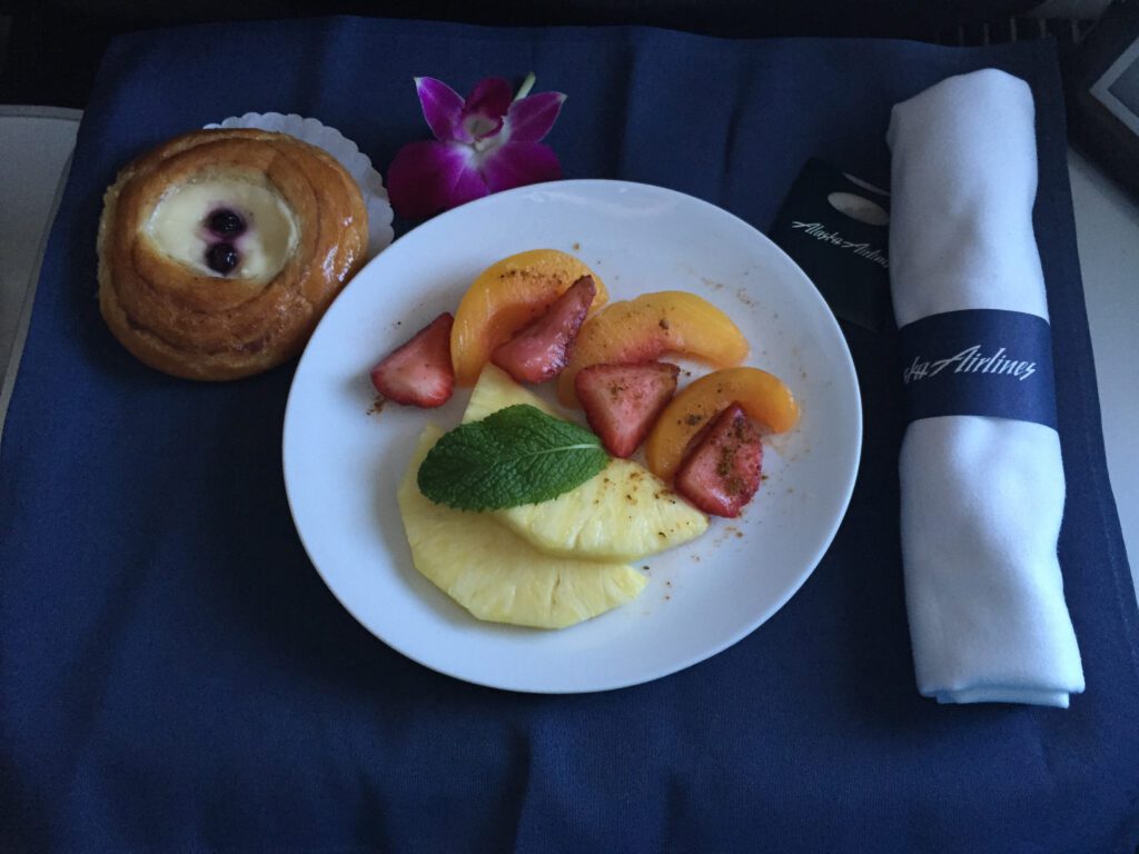 alaska airlines sjc ogg fruit plate danish