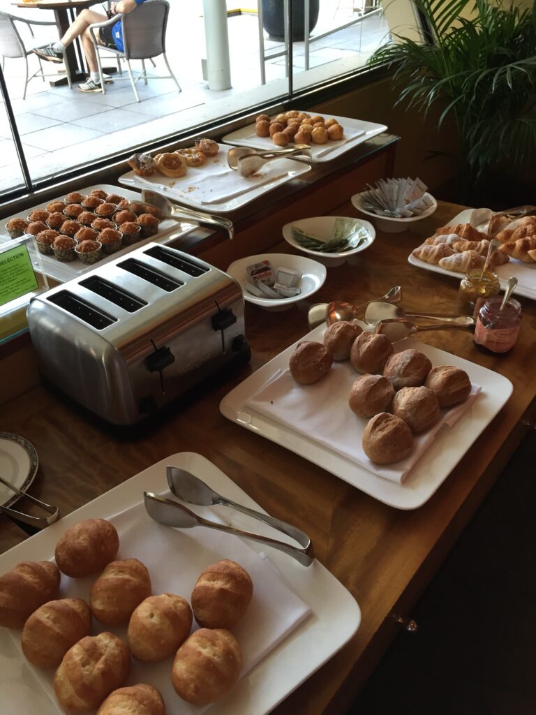 conrad singapore hotel breakfast buffet breads