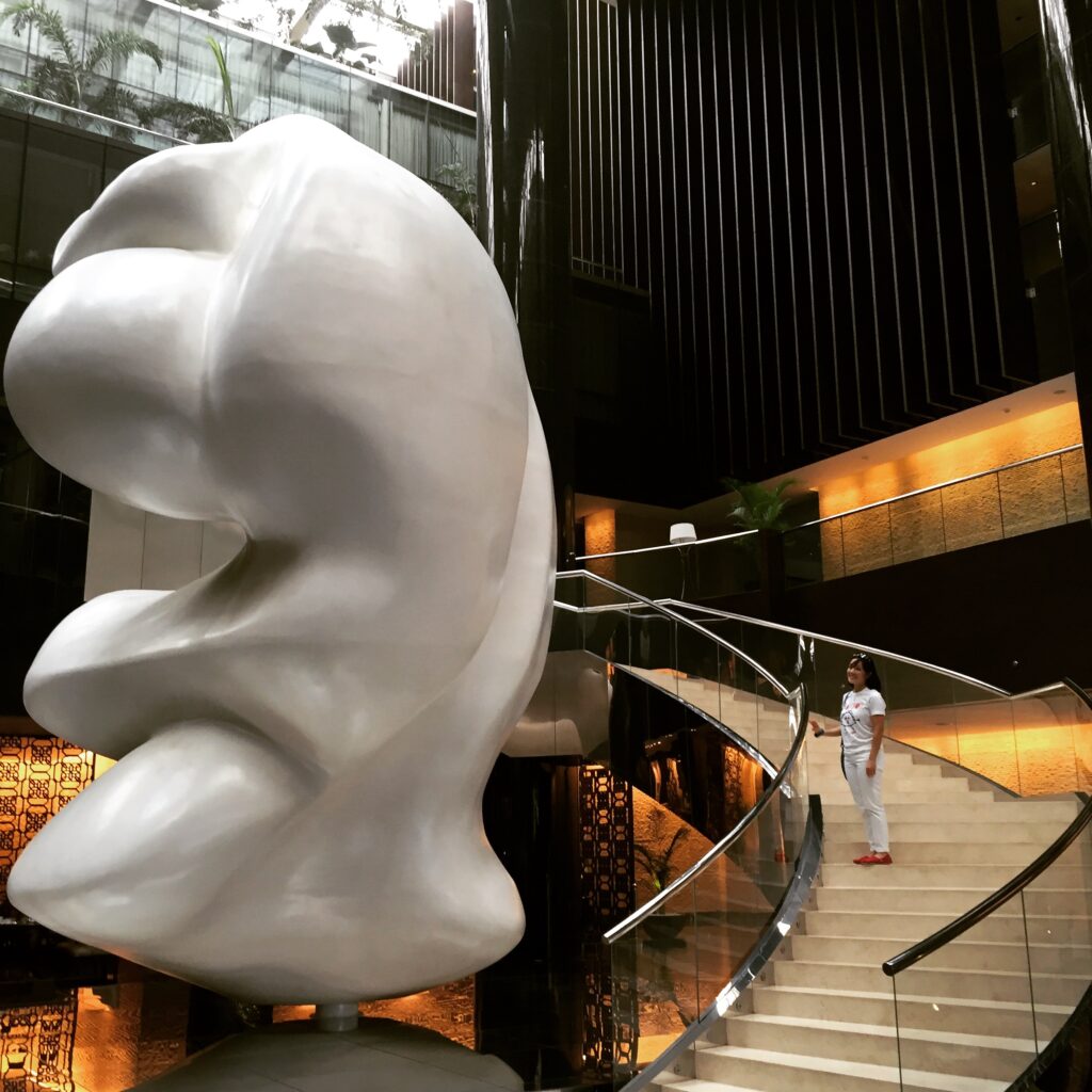 park hyatt hyderabad lobby sculpture