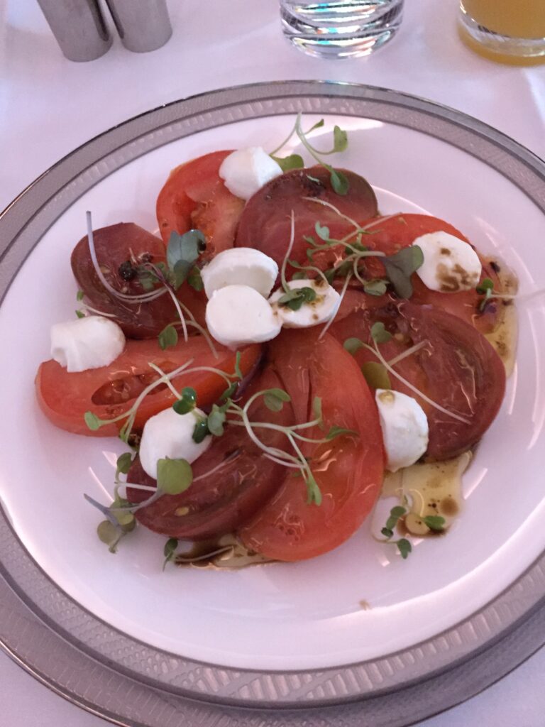 singapore airlines first class sfo caprese salad