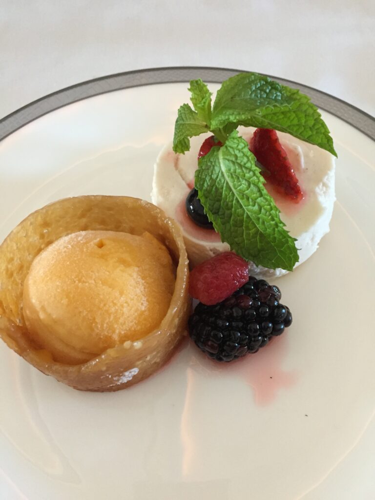 singapore airlines first class sfo parfait dessert