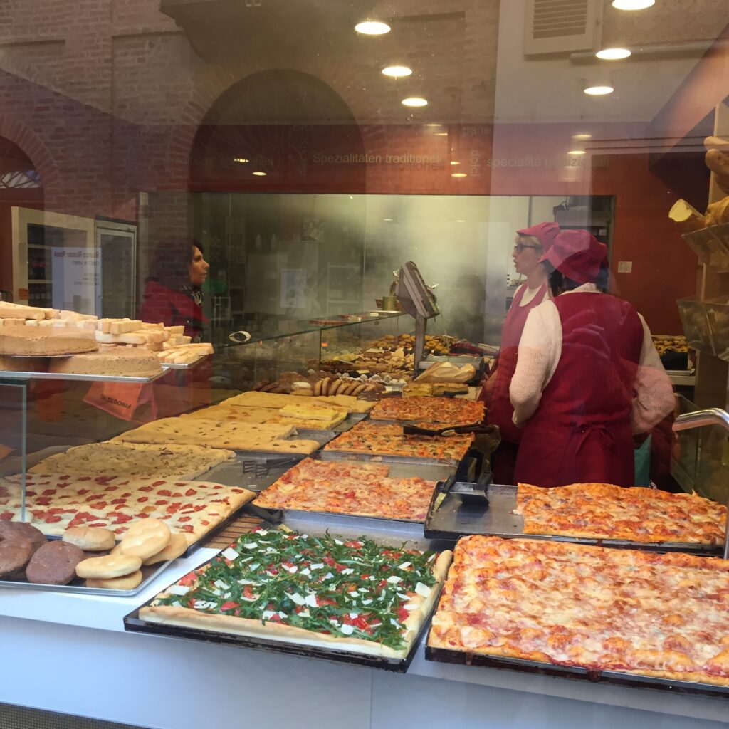 alba italy pizza shop