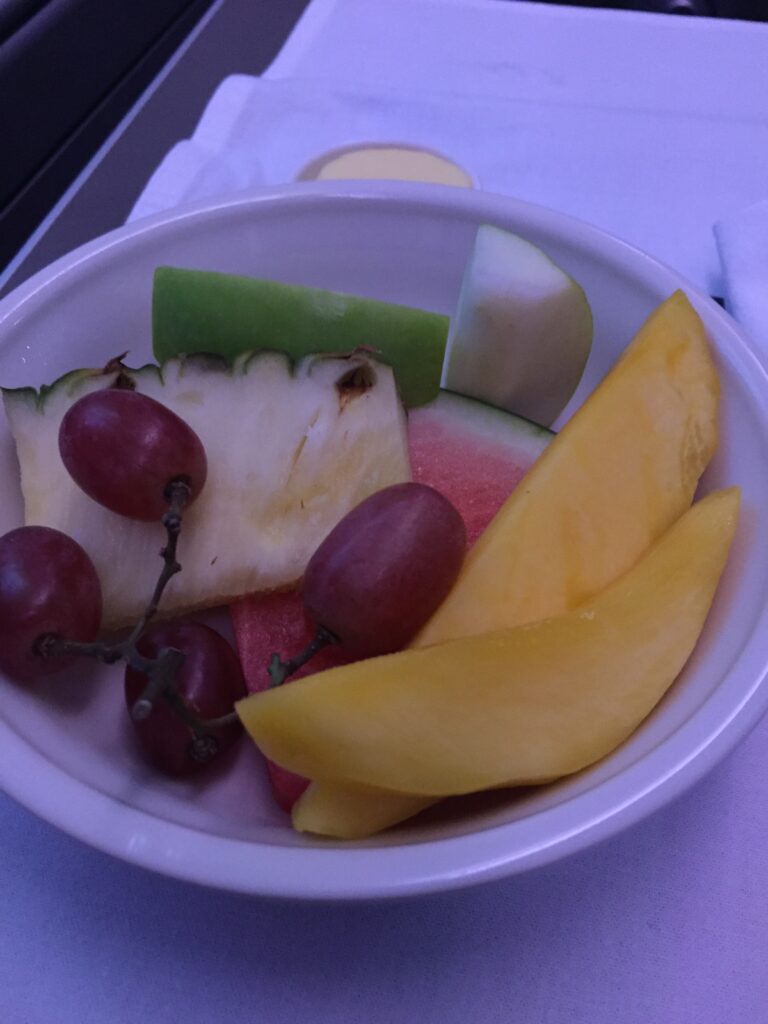 british airways business class lhr sfo a380 breakfast fruit