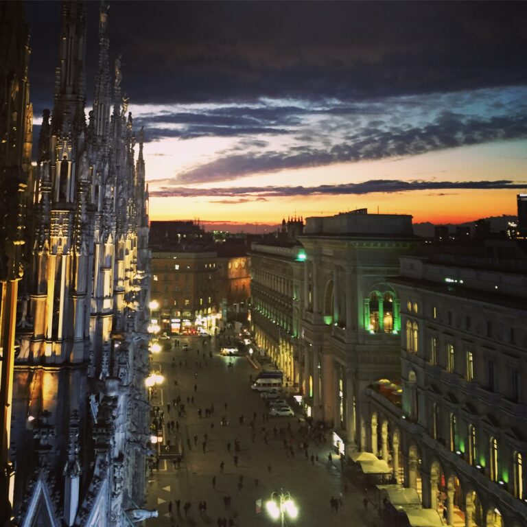 Eating Milan – Shopping, Cathedrals and Pizza