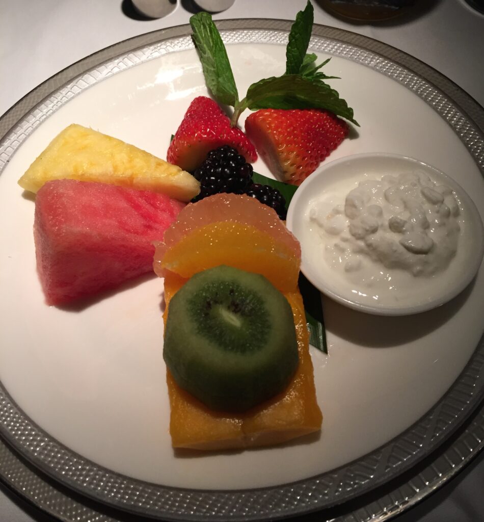 ingapore airlines first class san francisco to hong kong fruit plate