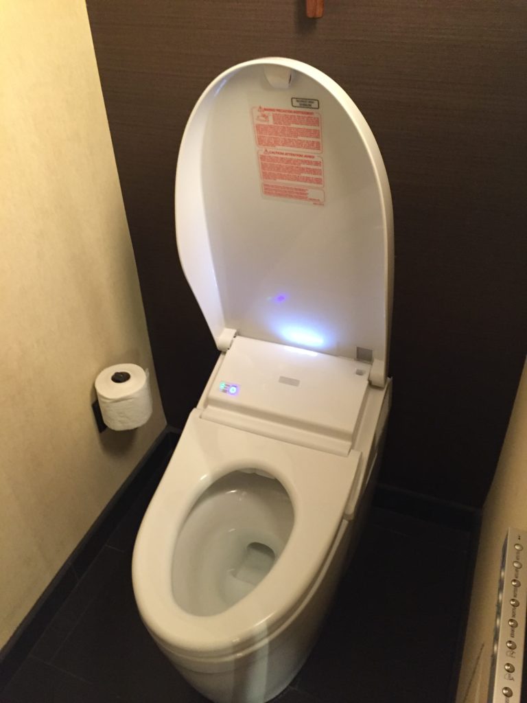 four seasons lanai japanese toilet