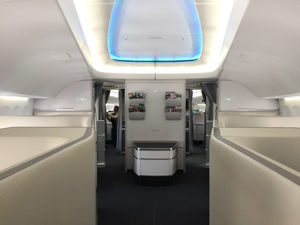 korean-air-first-class-cabin