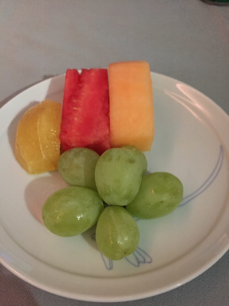 korean-air-first-class-fruit