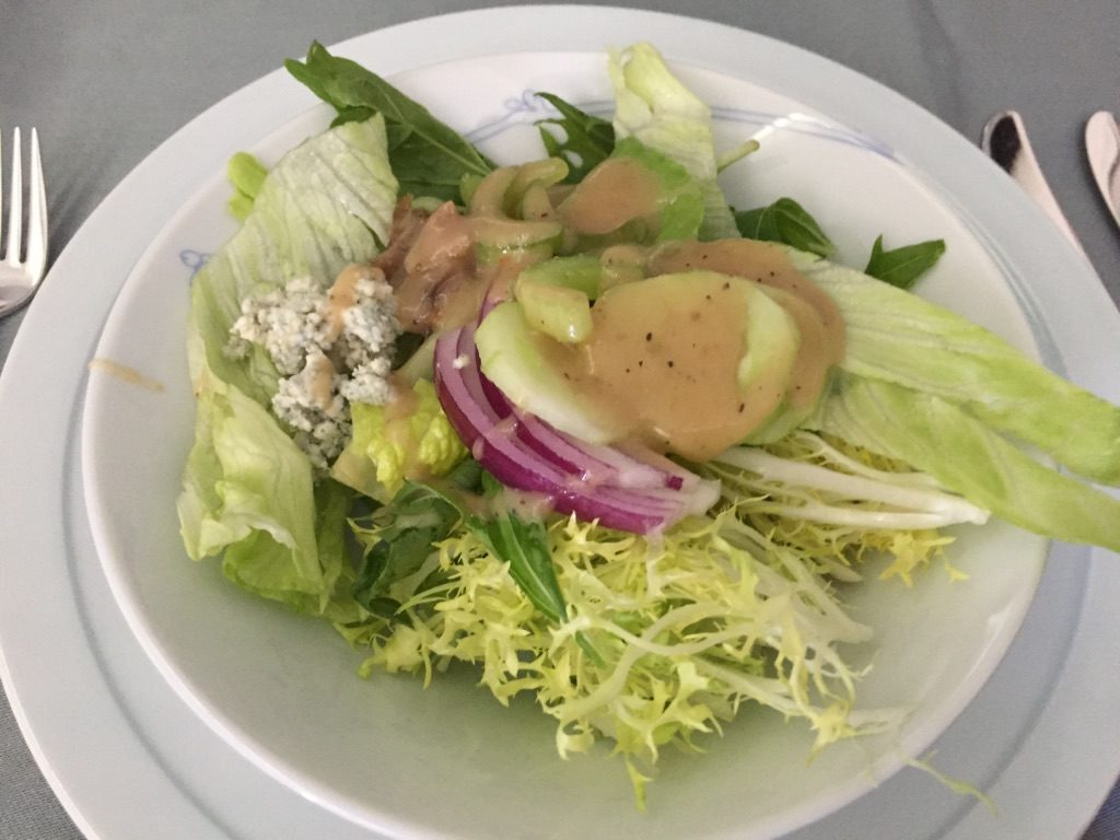 korean-air-first-class-salad